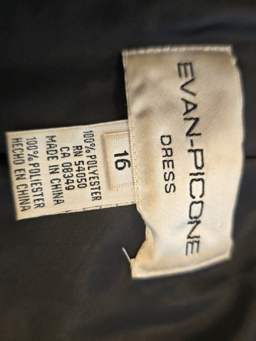 Evan Picone V-neck Halter Style Black Dress with Seed Beading on Bodice Size XL - Picture 9 of 10